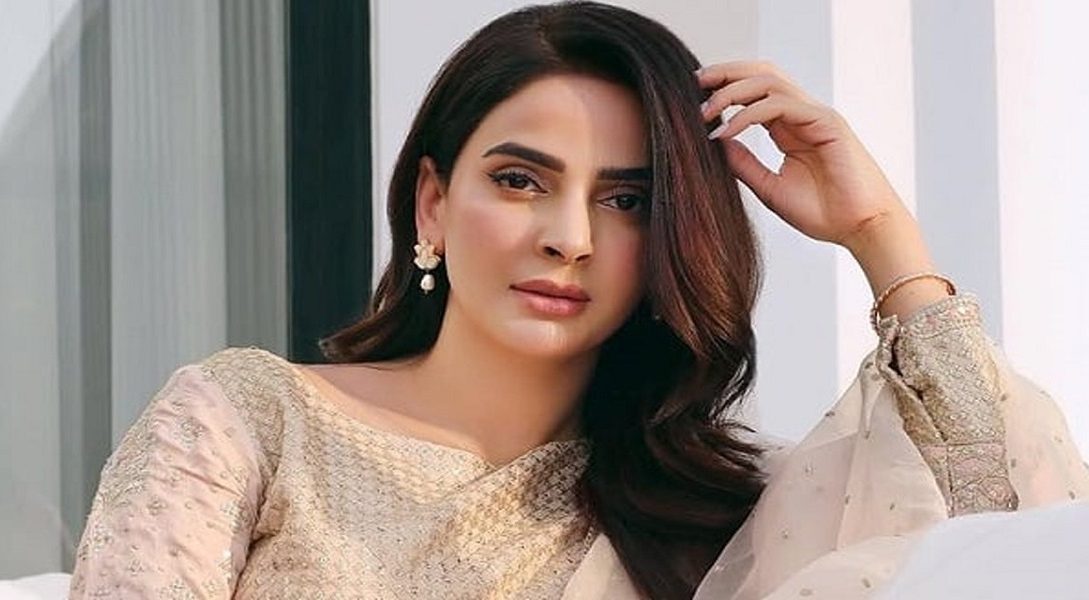 Saba Qamar - Naya Kashmir - NK